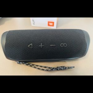 JBL Flip 5 Portable Waterproof Bluetooth Speaker